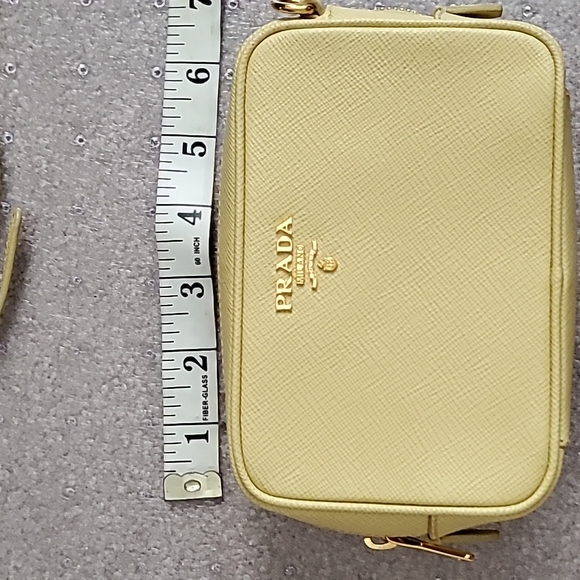 Prada camera bag - Picture 2 of 14